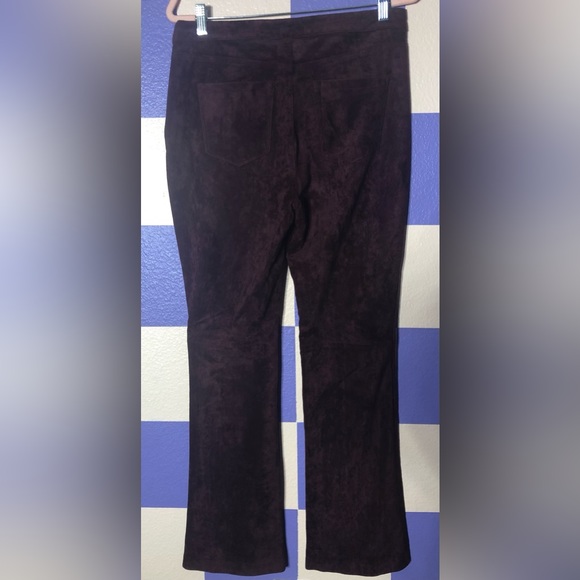 NEW Blank NYC Faux Suede Mini Flare Pocket Pants in Bordeaux - Size 30 - Picture 5 of 9